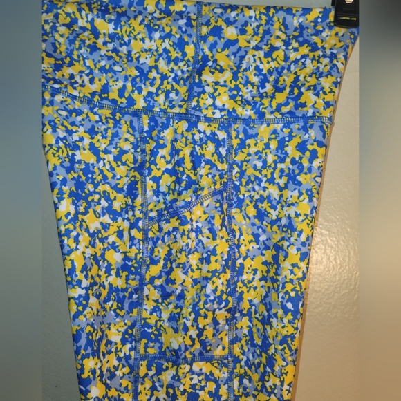 Ideology High Rise Leggings 7/8 Length (Medium) - Picture 3 of 3